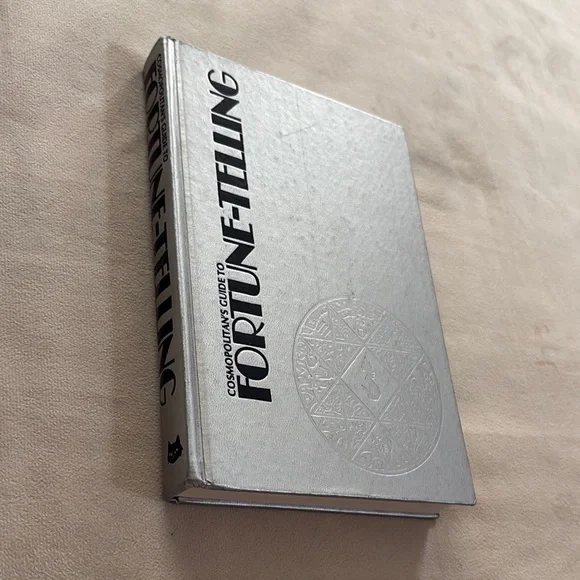 Fortune-Telling book - Picture 2 of 5